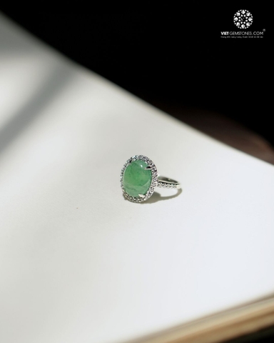 Nhẫn bạc Jadeite Cẩm Thạch - Viền Bạc Đính Đá 02