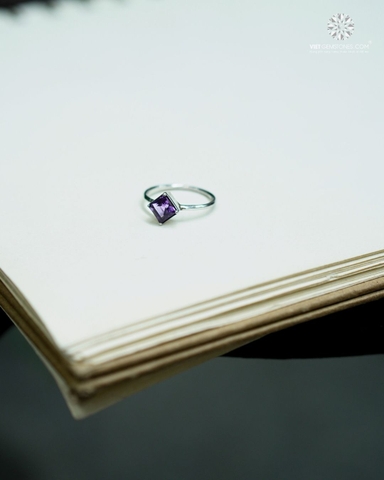 Nhẫn Bạc Thạch Anh Tím Amethyst Vuông - Kiểu Đơn Giản