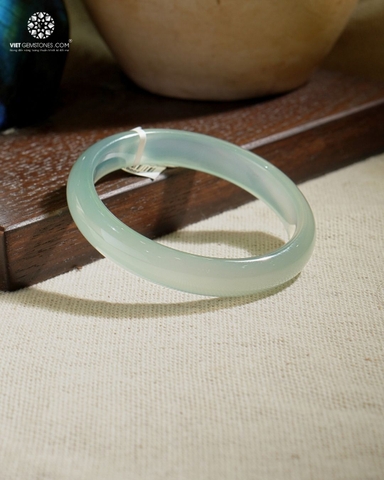 Vòng Nguyên Khối Chalcedony Lục Sơn Thủy