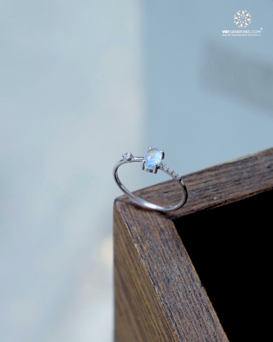 Nhẫn Bạc Đá Mặt Trăng - Moonstone 03