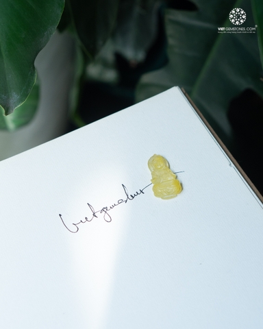 Mặt Dây Chuyền Quan Âm Bồ Tát Đá Thạch Anh Tóc Vàng