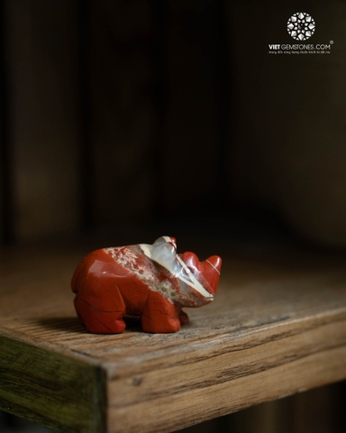 Tê Giác Đá Tự Nhiên