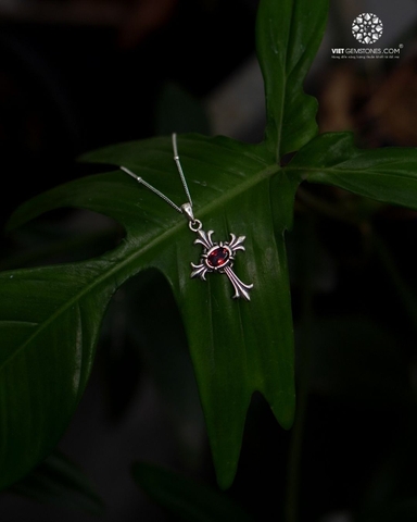 Mặt Dây Chuyền Thánh Giá Đá Ngọc Hồng Lựu - Garnet (chưa kèm dây đeo)
