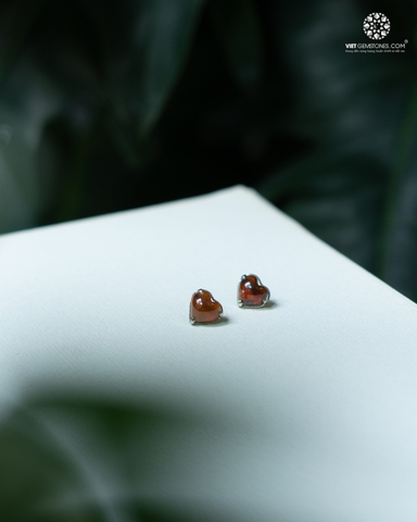 Bông Tai Trái Tim Ngọc Hồng Lựu - Bạc 950 Phủ Bạch Kim