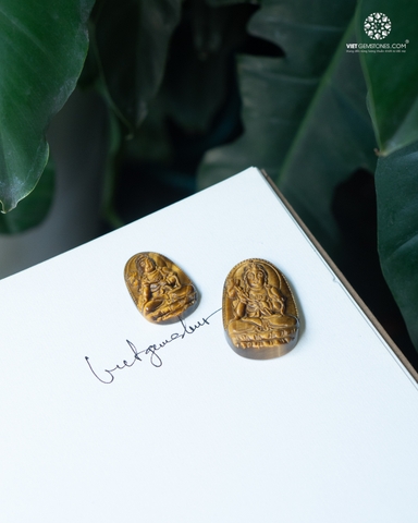 Mặt Dây Chuyền Đại Thế Chí Bồ Tát Tuổi Ngọ Đá Mắt Hổ Vàng