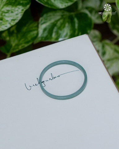 Vòng Nguyên Khối Jadeite Lam Ngọc Bản Vuông