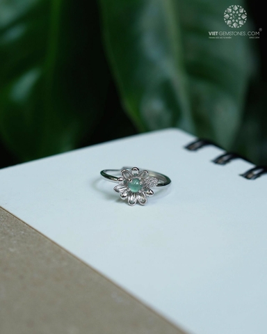 Nhẫn Bạc Hoa Cúc Cẩm Thạch Jadeite