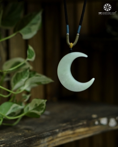 Mặt Dây Chuyền Mặt Trăng Cẩm Thạch - Jadeite