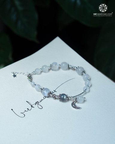 Lắc Tay Moonstone Mix Charm – Điểm Nhấn Hắc Nguyệt Quang