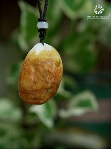 Mặt Dây Chuyền Quan Âm Cẩm Thạch Hoàng Phỉ