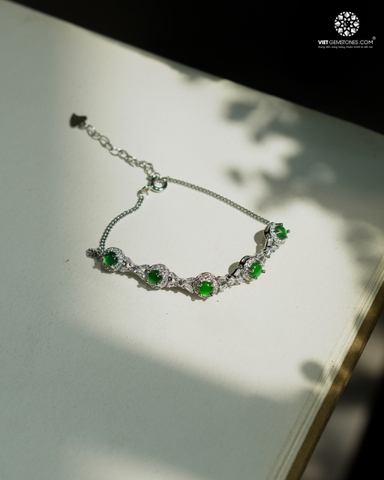 Lắc Tay Phỉ Thuý Viền Bạc Đính Đá