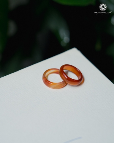 Nhẫn nguyên khối Mã não