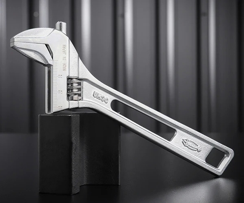 Mỏ lết điều chỉnh đa năng Lobster UM-30