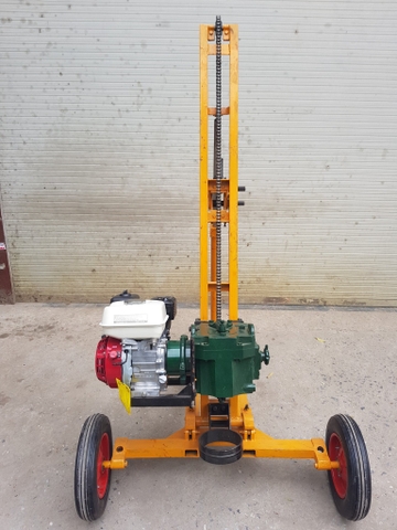 Máy khoan địa chất di động YKB