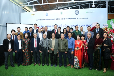 CHẾ PHẨM SINH HỌC SUNGWON - VFARM, GIẢI PHÁP TOÀN DIỆN CHO CÂY TRỒNG, VẬT NUÔI VÀ MÔI TRƯỜNG