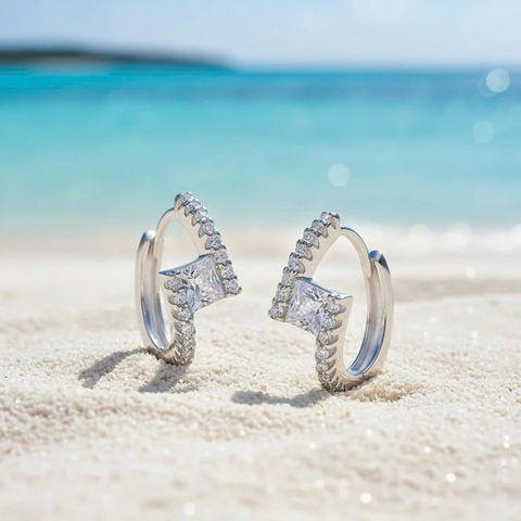 Khuyên tai bạc 925 dạng khoen mặt vuông đính đá Luna Jewelry