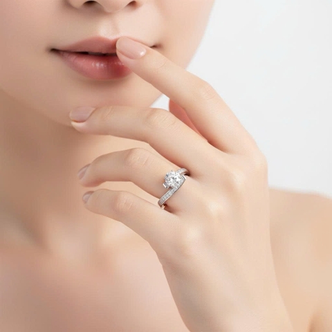 Nhẫn bạc 925 Luna Jewelry Đá Moissanite 5.5mm đai mềm mại đính đá