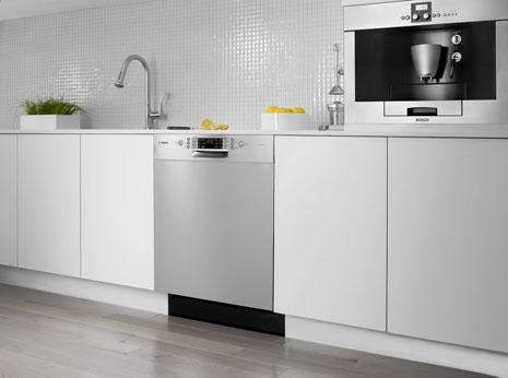 Những chế phẩm phải có khi dùng máy rửa chén