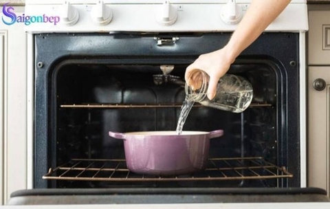 Sử dụng các tính năng tự làm sạch của lò nướng hiện nay
