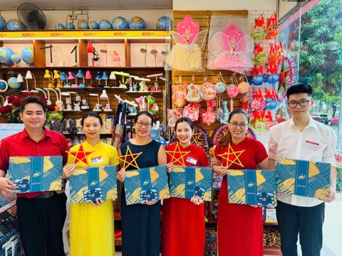 ADC trao gửi quà Trung thu đến CBNV