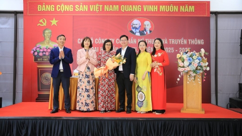 Đại hội Chi bộ Công ty Cổ phần Mĩ thuật & Truyền thông nhiệm kỳ VII (2025-2027): Đổi mới, phát triển, vững mạnh