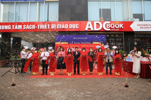 Tưng bừng khai trương Trung tâm Sách & Thiết bị Giáo dục 13 ADCBook Ngô Thì Nhậm