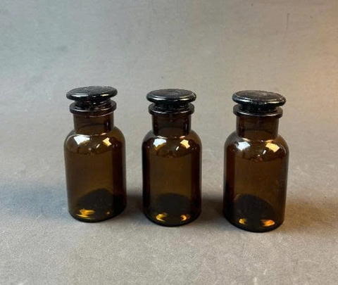 Chai thủy tinh nâu nút mài 60ml, 125ml, 250ml, 500ml, 1000ml