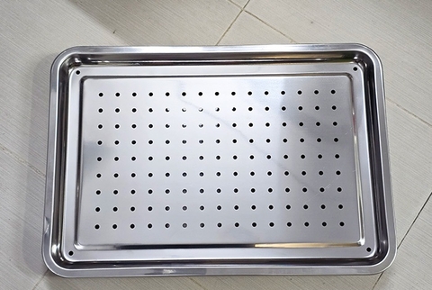Khay inox đục lỗ, 35x50 sâu 2cm