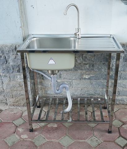 Chậu rửa bát 1 hố inox 304, có chân sàn