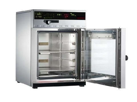 Tủ sấy chân không 49 lít Memmert VO400