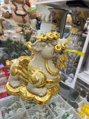 TỲ HƯU DÁT VÀNG