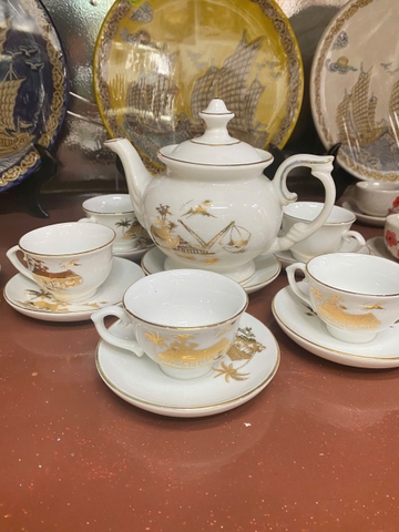 BỘ ẤM TRÀ VẼ VÀNG