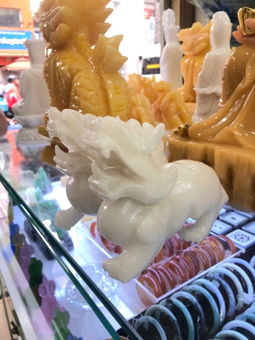TỲ HƯU BẠCH NGỌC