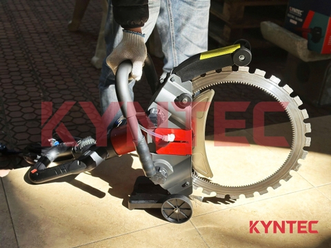 Máy Cắt Tường - Cưa Vòng Không Bụi Kyntec W410