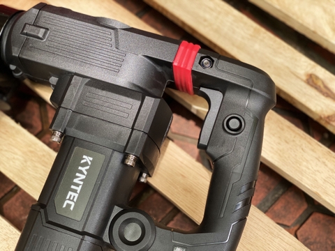 Máy Đục Bê Tông 17mm Kyntec KT23