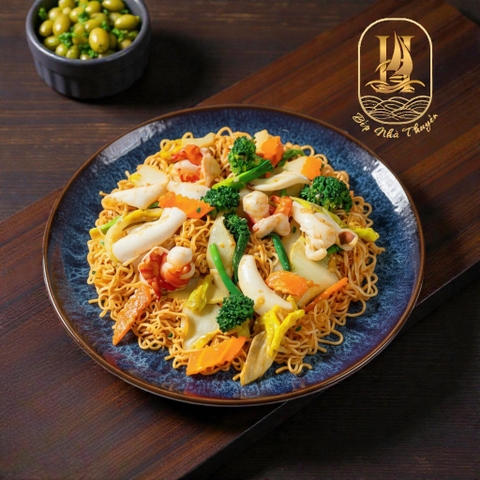 Mì Xào Hải Sản (Combination Fried Rice)