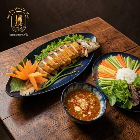 Cá Thát Lát Chiên Giòn (Crispy Fried Featherback Fish)