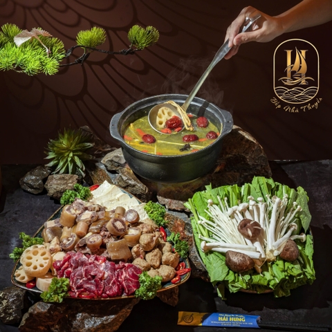 Lẩu Đuôi Bò Hầm Thuốc Bắc (Oxtail Hot Pot With Chinese Herbal Broth)