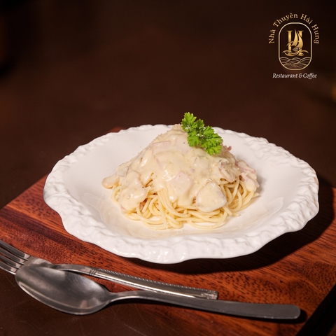 Mỳ Ý Sốt Kem Nấm (Creamy Mushroom Spaghetti)