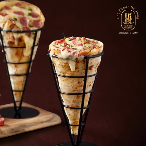 Pizza Ốc Quế Xúc Xích (Cone Pizza with Sausage)