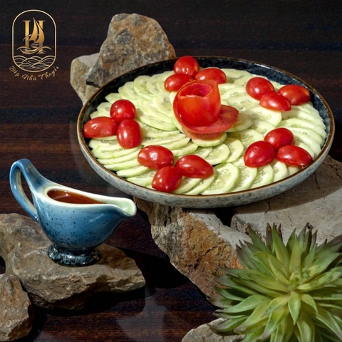 Salad Dưa Chuột Cà Chua (Cucumber And Tomato Salad)