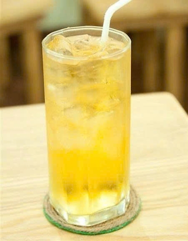 Trà Đá / Trà Sâm Dứa (Iced Tea/Pandan Herbal Tea)
