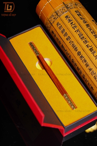 BÚT TRẮC
