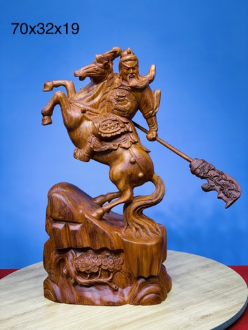 QUAN CÔNG CƯỠI NGỰA 70 HƯƠNG