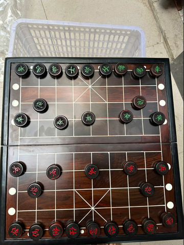 BỘ QUÂN VÀ BÀN CỜ TRẮC