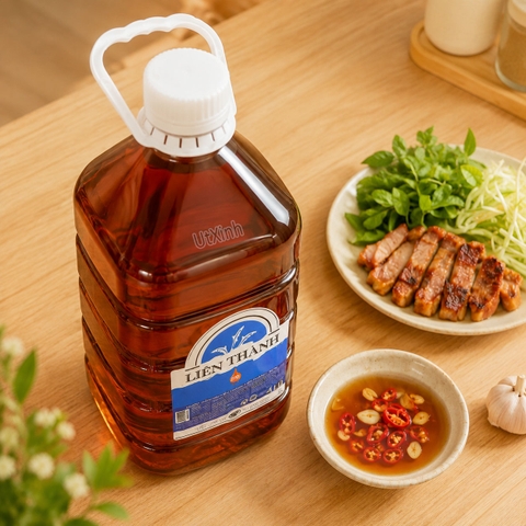 NƯỚC MẮM LIÊN THÀNH 20 ĐỘ ĐẠM 4 LÍT