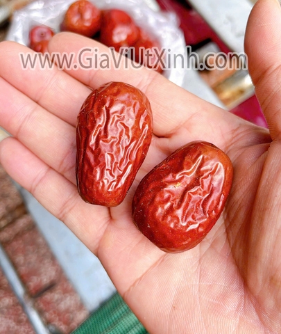 TÁO ĐỎ TÂN CƯƠNG SIÊU TO (SIZE ĐẠI) 500G – 1KG - THƯỢNG HẠNG - Mã A100