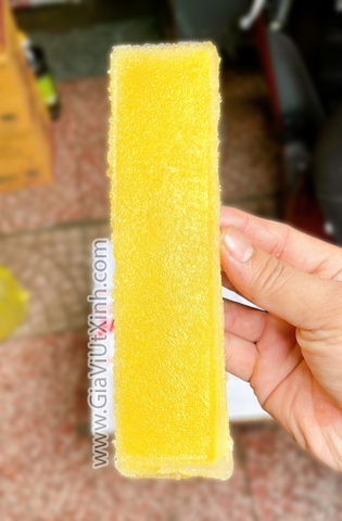 CÁ TRÍCH ÉP TRỨNG MÀU VÀNG NHẬT BẢN (1KG – 6 THANH) – SUSHI SASHIMI