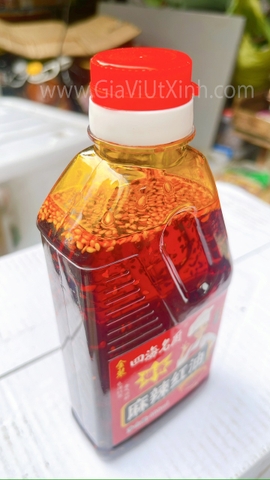 DẦU ỚT CAY ĐỎ TỨ XUYÊN 400ML – SICHUAN SPICY CHILLI OIL – DẦU ỚT CAY TÊ TRUNG HOA