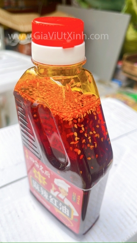 DẦU ỚT CAY ĐỎ TỨ XUYÊN 400ML – SICHUAN SPICY CHILLI OIL – DẦU ỚT CAY TÊ TRUNG HOA